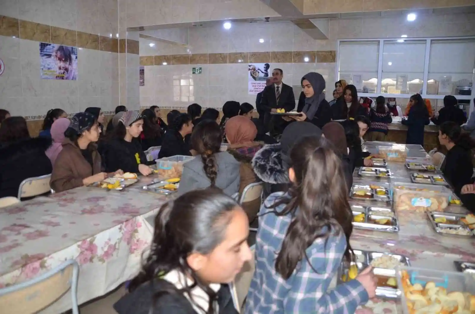 Muş'ta 18 bin 261 öğrenciye ücretsiz sıcak yemek