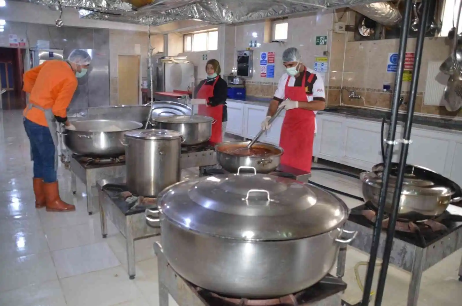 Muş’ta 18 bin 261 öğrenciye ücretsiz sıcak yemek