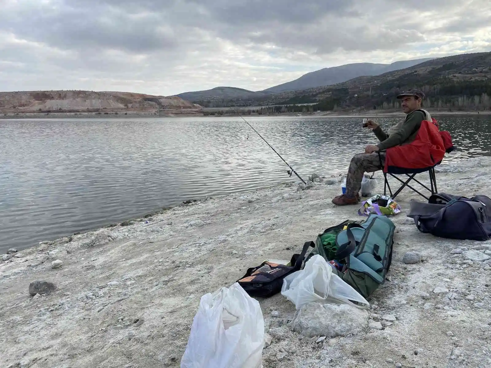 Olta meraklıları stres atmak için 'rastgele' diyor
