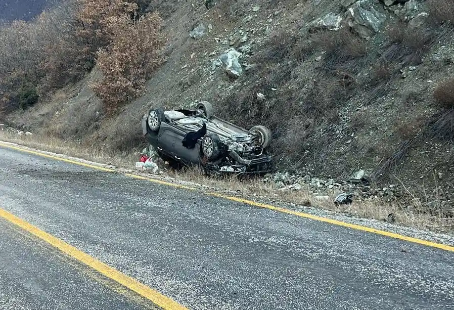 Otomobil takla attı, emniyet kemeri sayesinde yara almadan kurtuldu