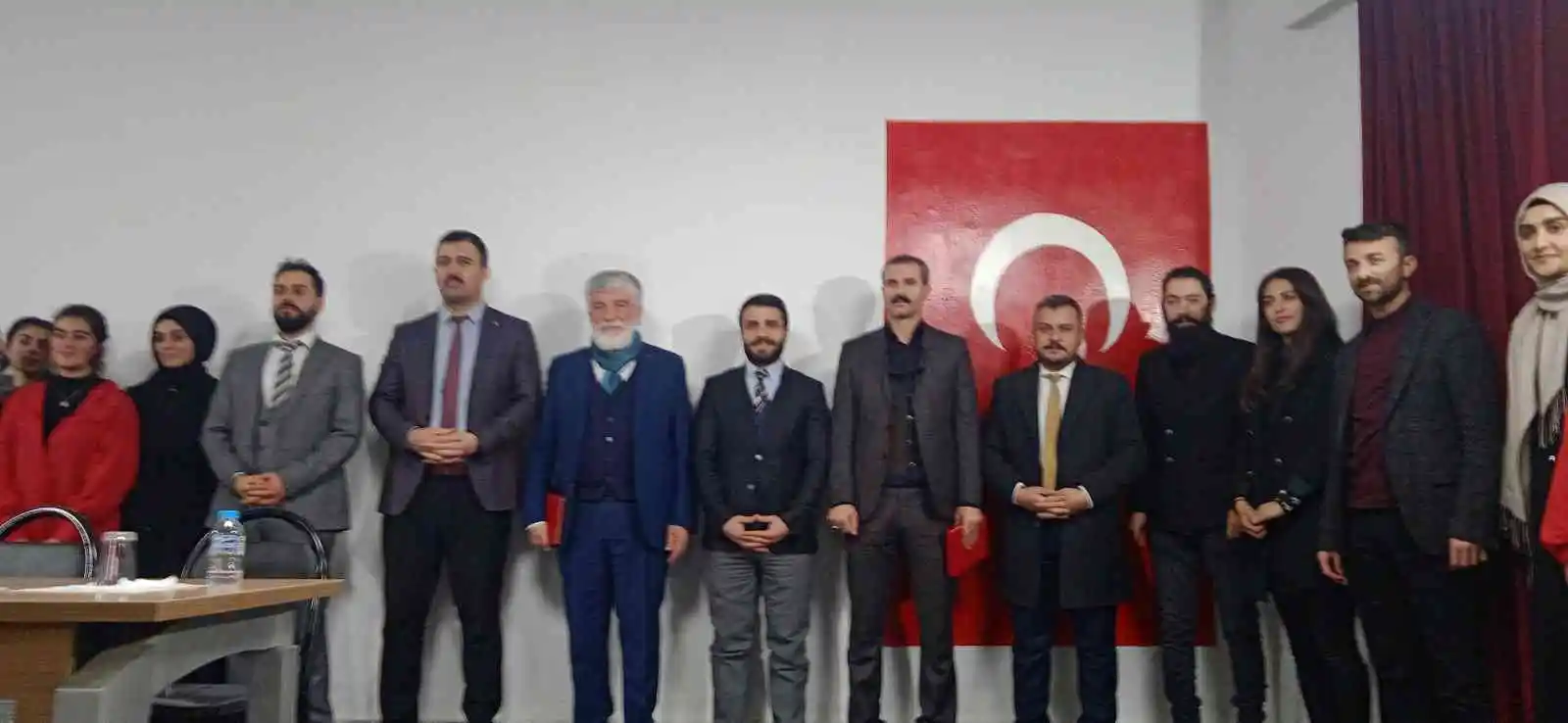 Özalp ilçesinde 'Tarih ve Hafıza' konulu konferans