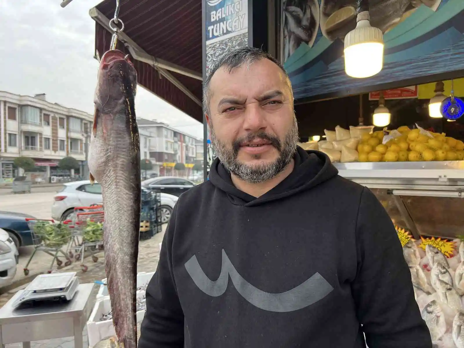 Palamuttan sonra tezgahların yeni gözdesi hamsi oldu