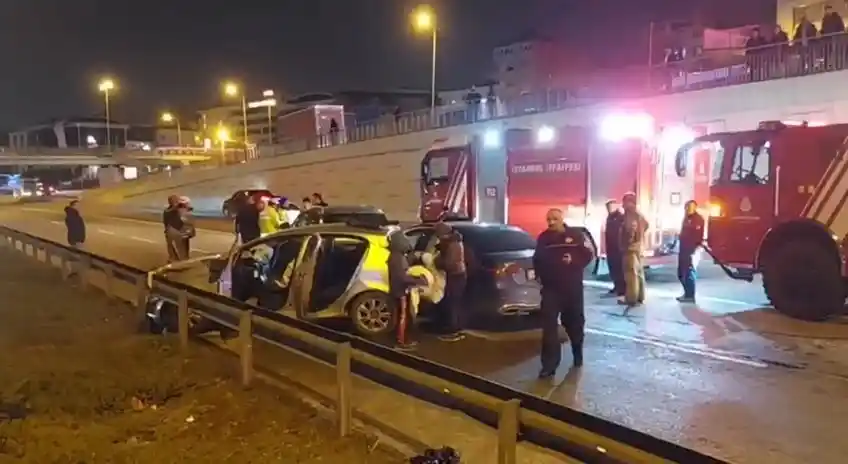 Pendik’te zincirleme trafik kazası: 3 yaralı
