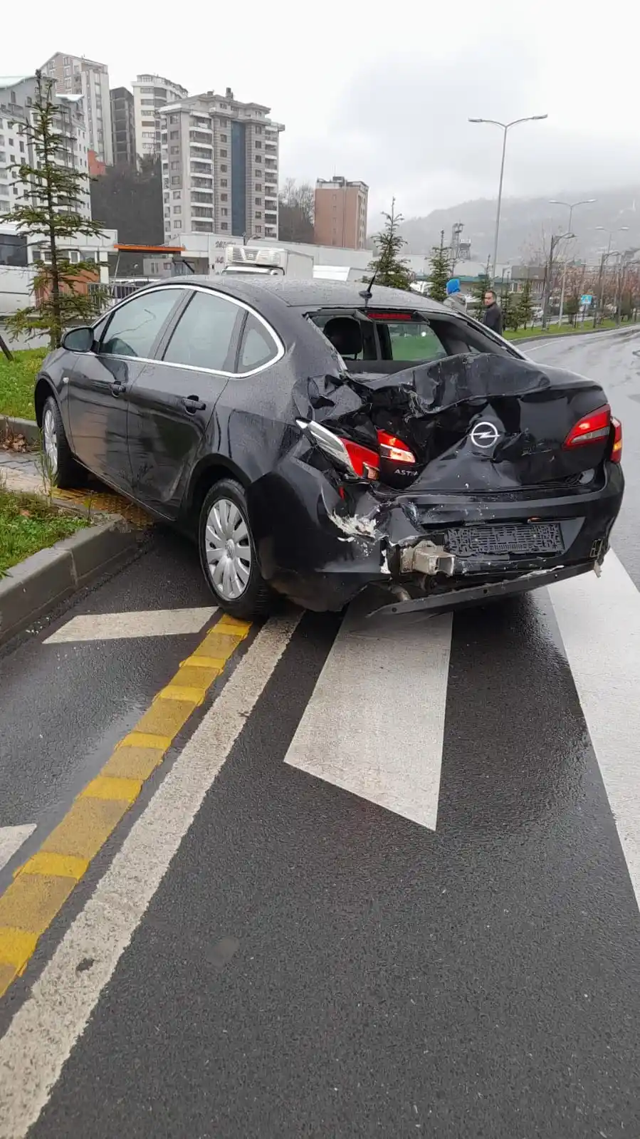 Sağanak yağış kazayı beraberinde getirdi
