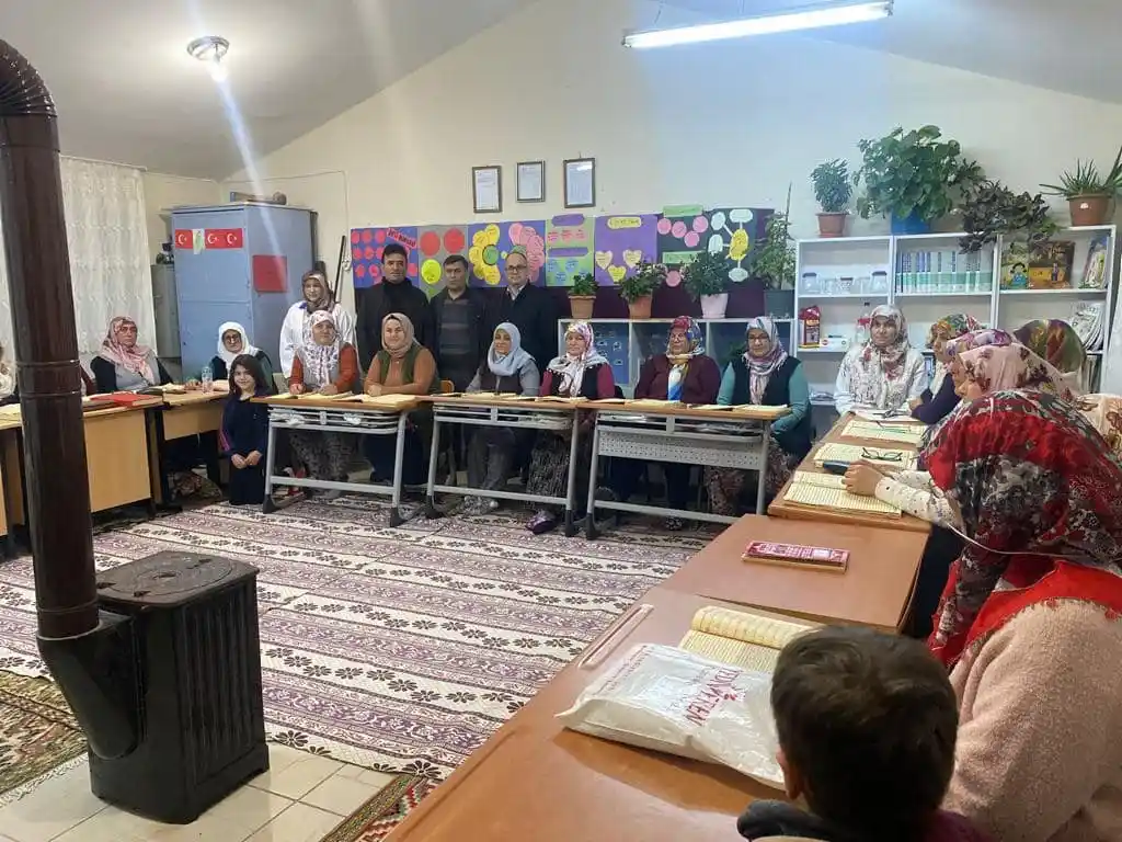 Salihli'de Köy Yaşam Merkezleri hizmete başladı