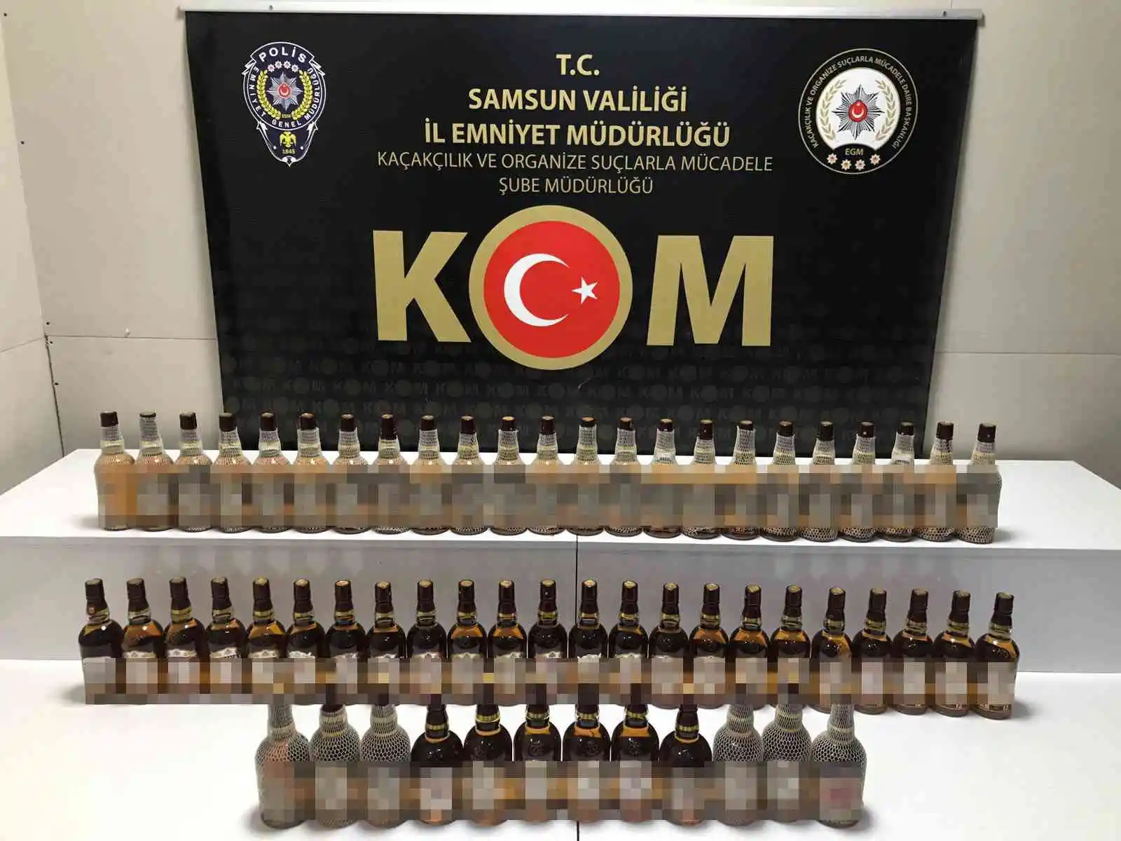 Samsun'da yılbaşı öncesi sahte içki ele geçirildi
