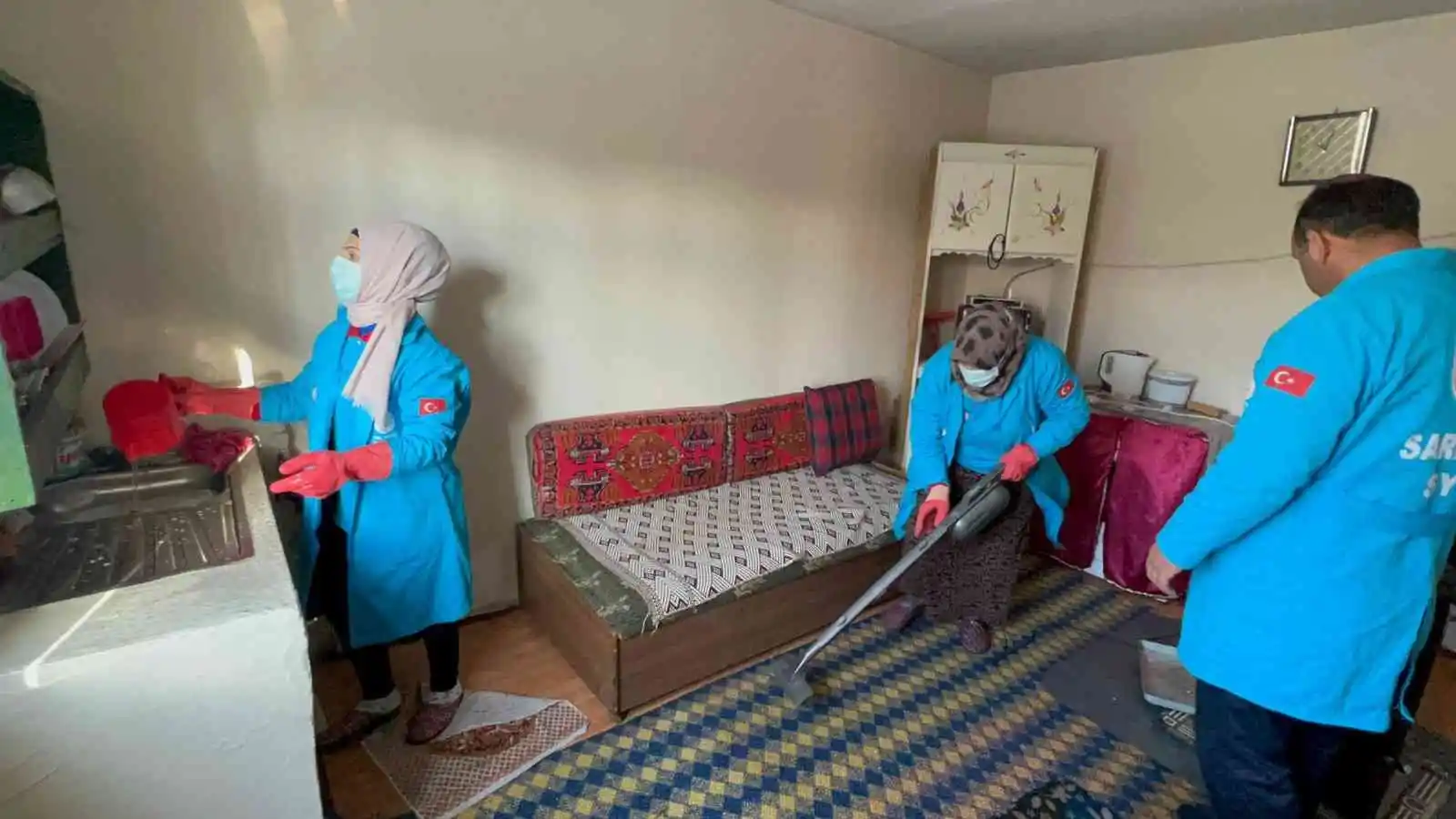 Sarıkamış’ta yaşlı ve engellilere evlerinde hizmet veriliyor