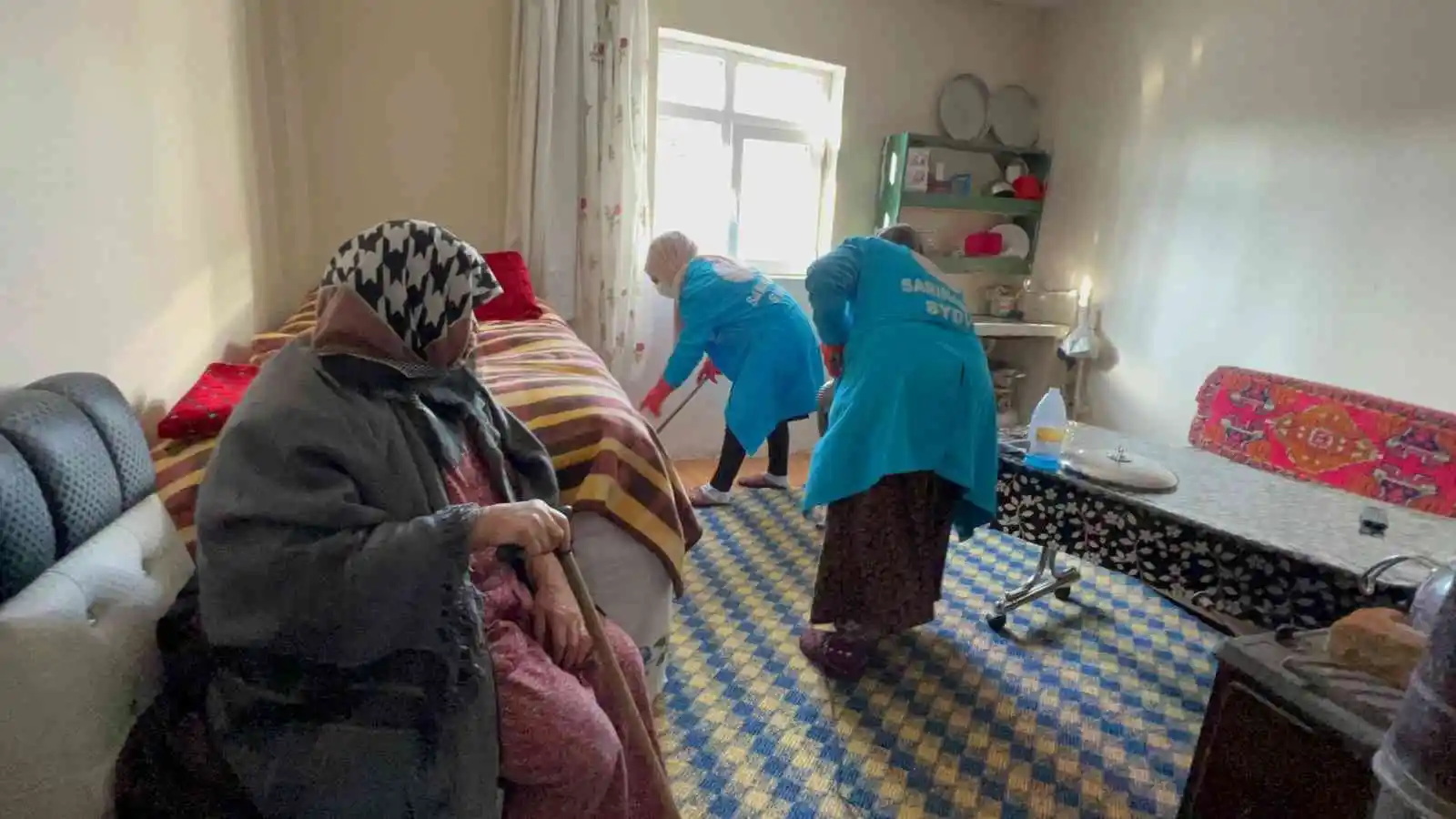 Sarıkamış’ta yaşlı ve engellilere evlerinde hizmet veriliyor