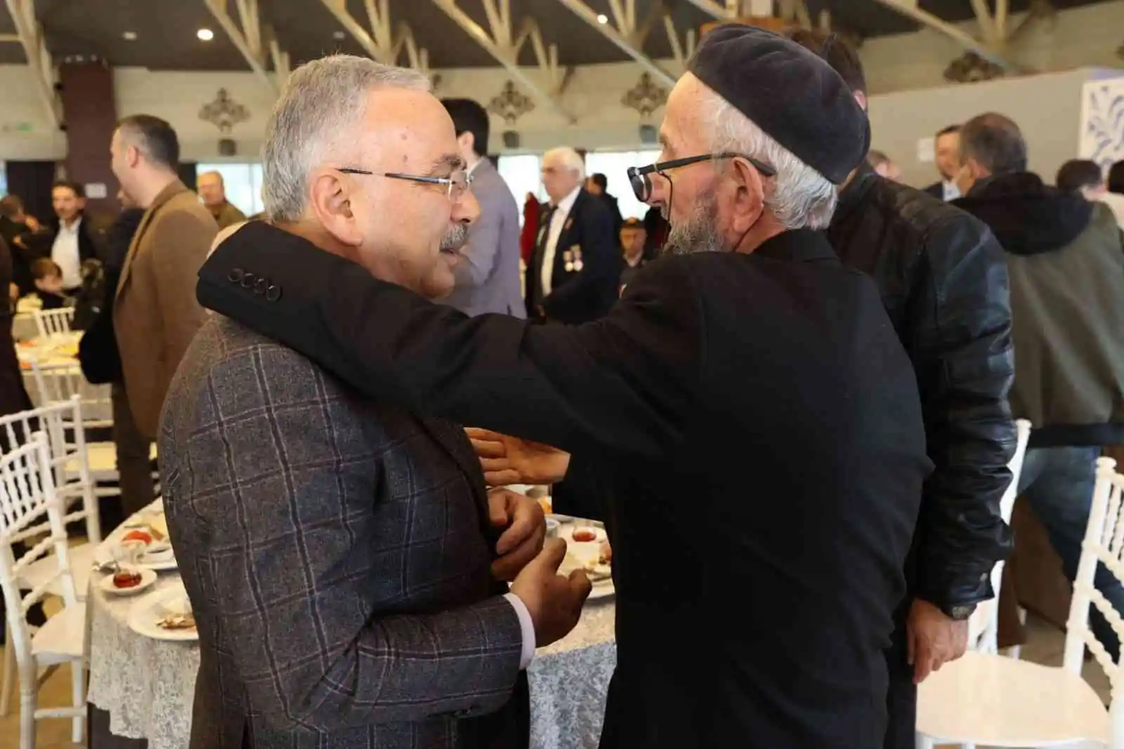 Şehit ve gazi aileleri bir araya geldi