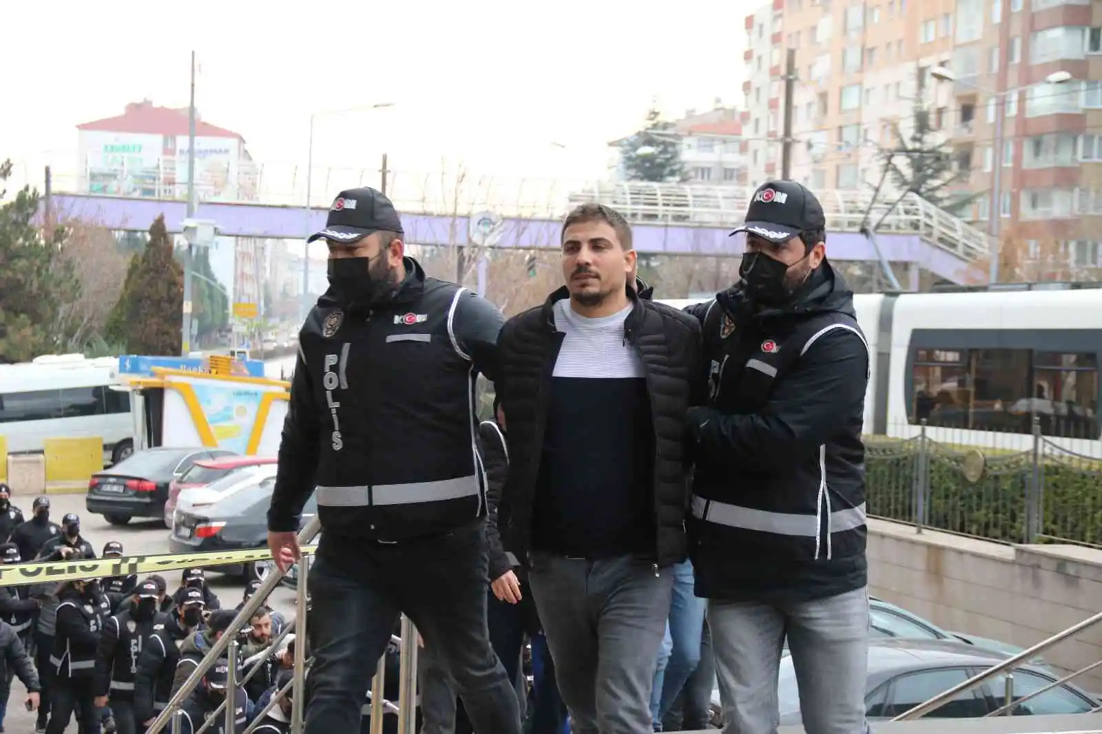 Silindir Operasyonu’nda yakalanan 30 şüpheliden 18’i adliyeye sevk edildi