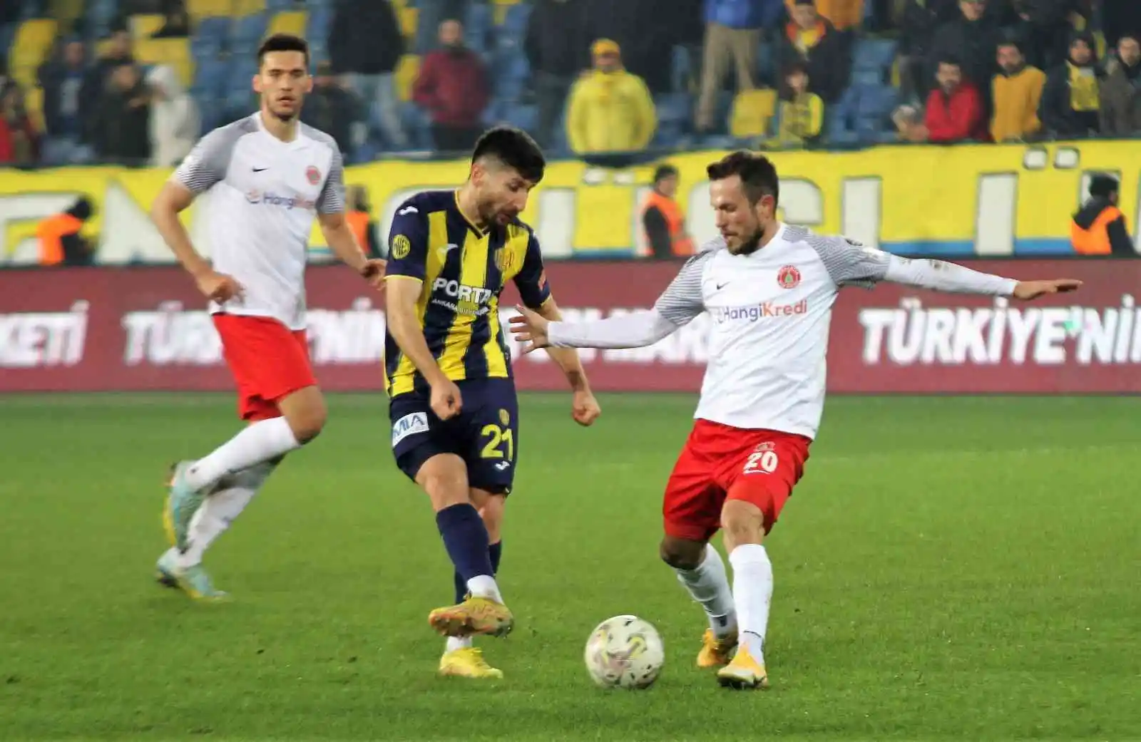 Spor Toto Süper Lig: Ankaragücü: 1 - Ümraniyespor : 2 (Maç sonucu)
