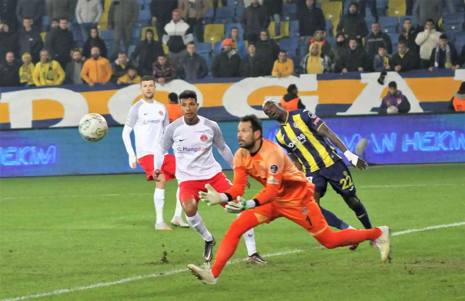Spor Toto Süper Lig: Ankaragücü: 1 - Ümraniyespor : 2 (Maç sonucu)