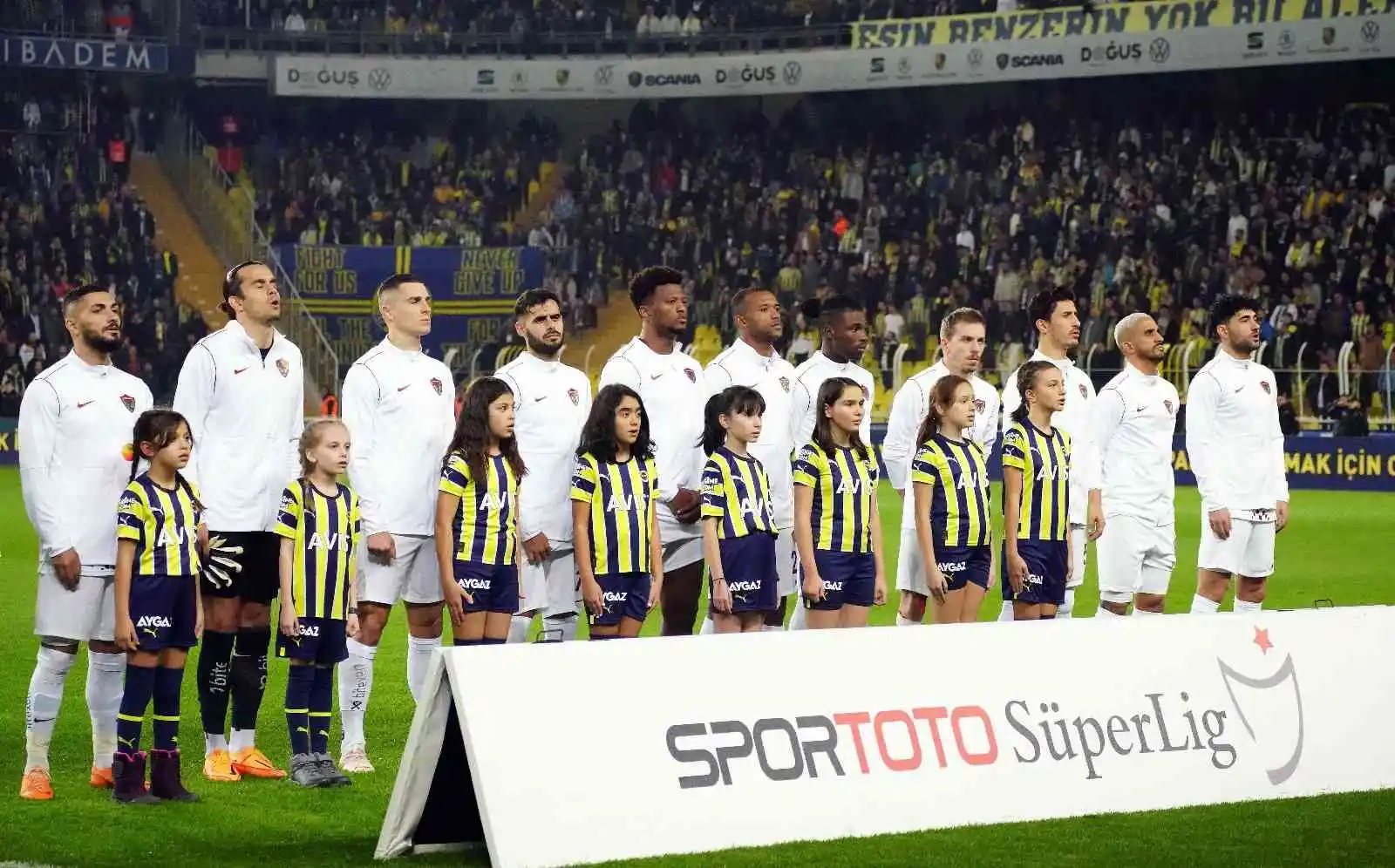 Spor Toto Süper Lig: Fenerbahçe: 1 - Hatayspor: 0 (Maç devam ediyor)
