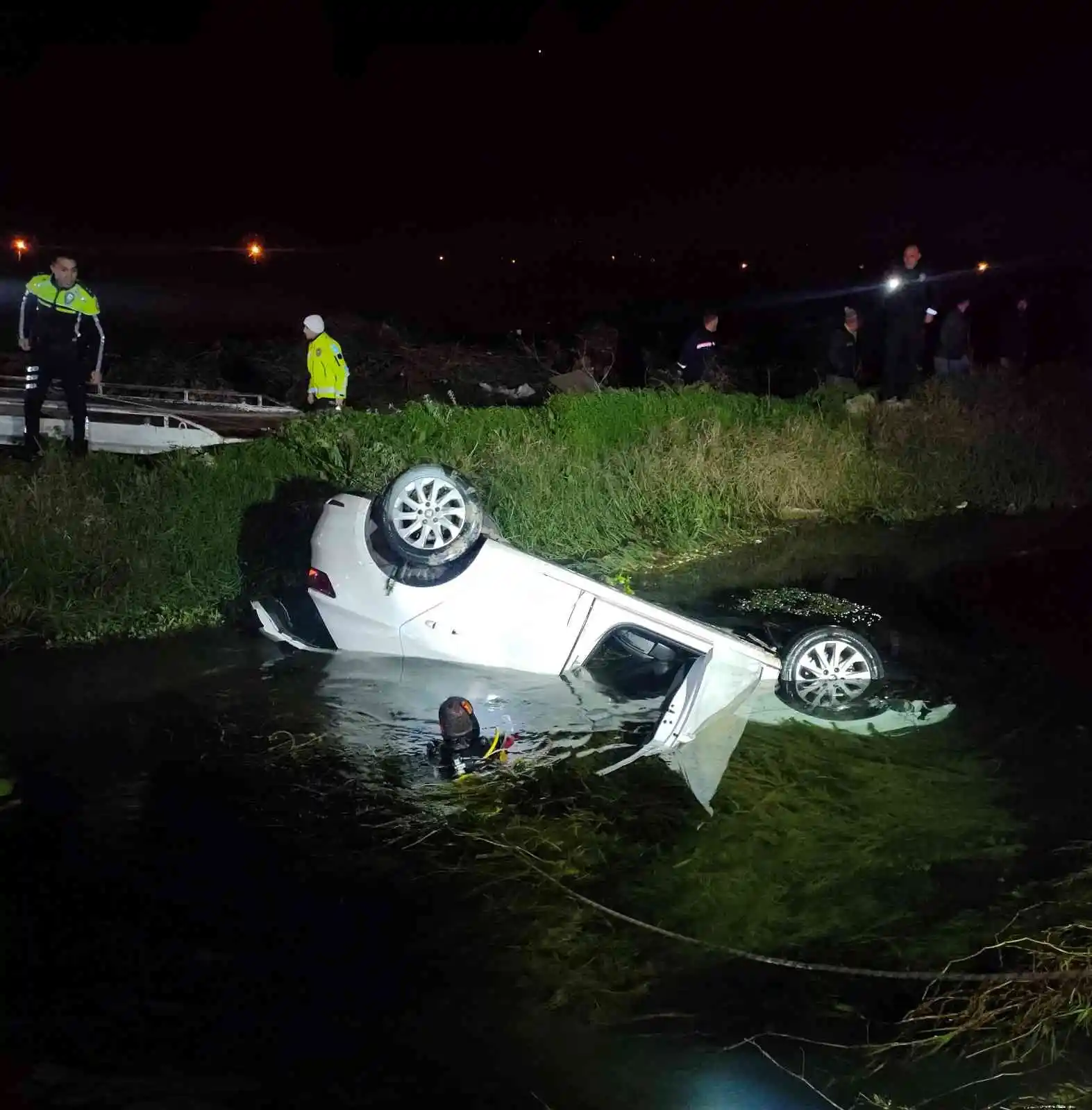 Sulama kanalına uçan otomobilin sürücüsü hayatını kaybetti
