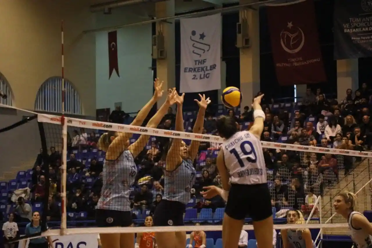 Sultanlar Ligi: Aydın Büyükşehir Belediyespor: 2 - Sarıyer Belediyespor: 3