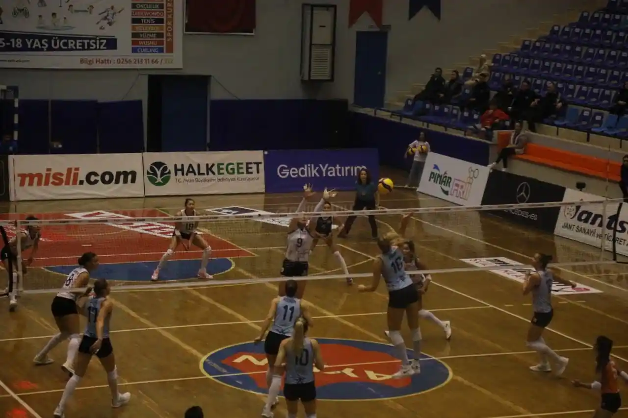 Sultanlar Ligi: Aydın Büyükşehir Belediyespor: 2 - Sarıyer Belediyespor: 3