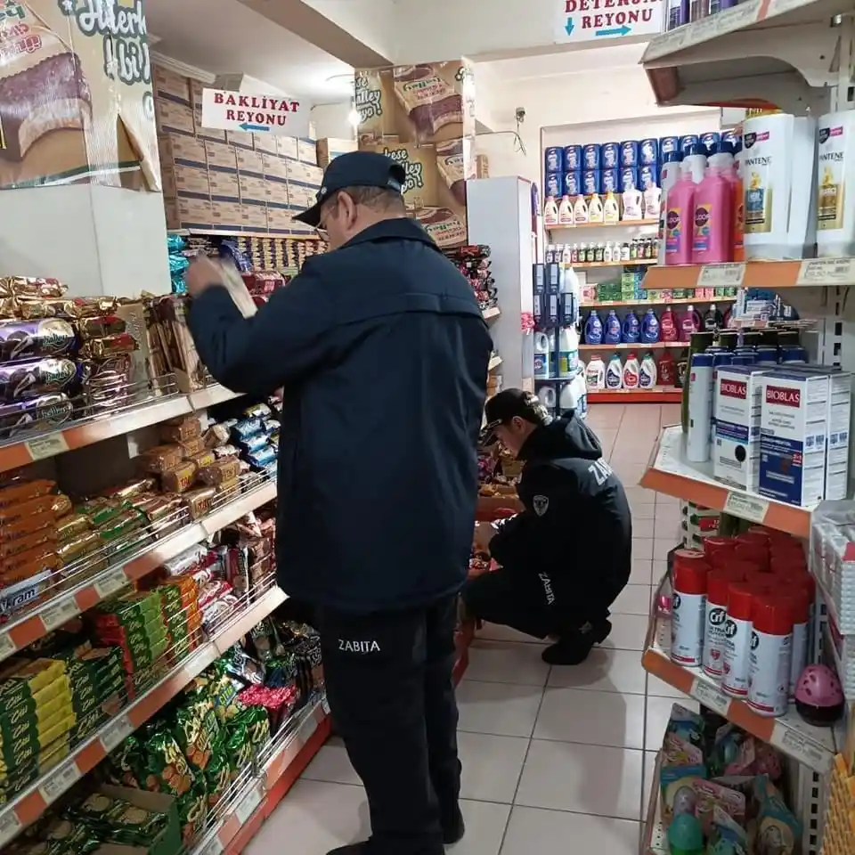 Sungurlu'da marketler denetlendi