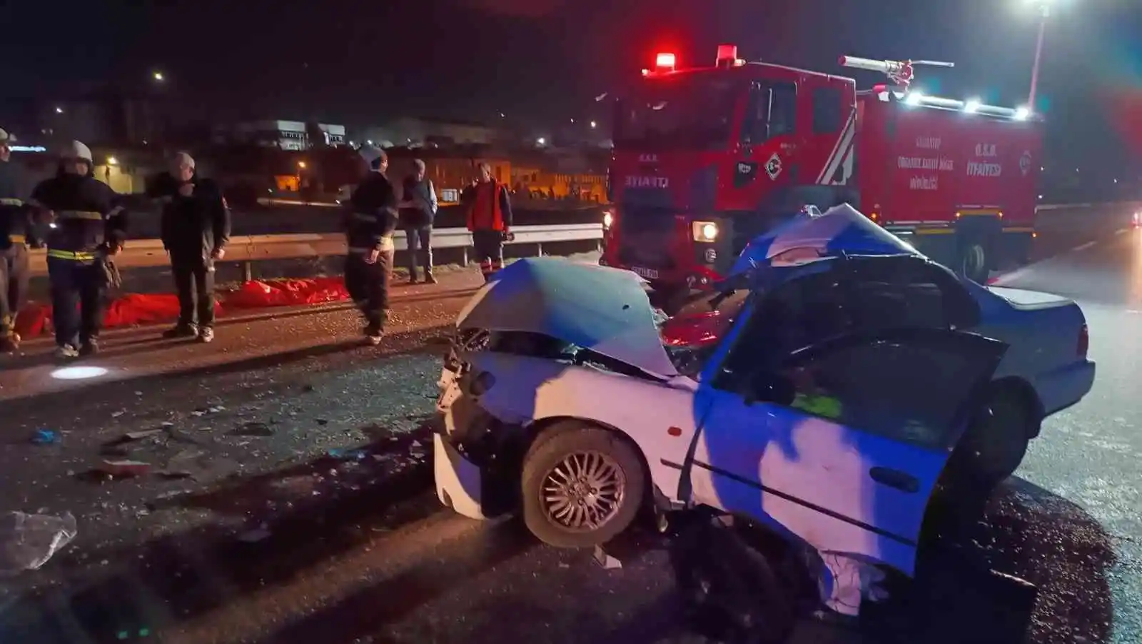 TAG otoyolunda feci trafik kazası: 2 ölü, 5 yaralı
