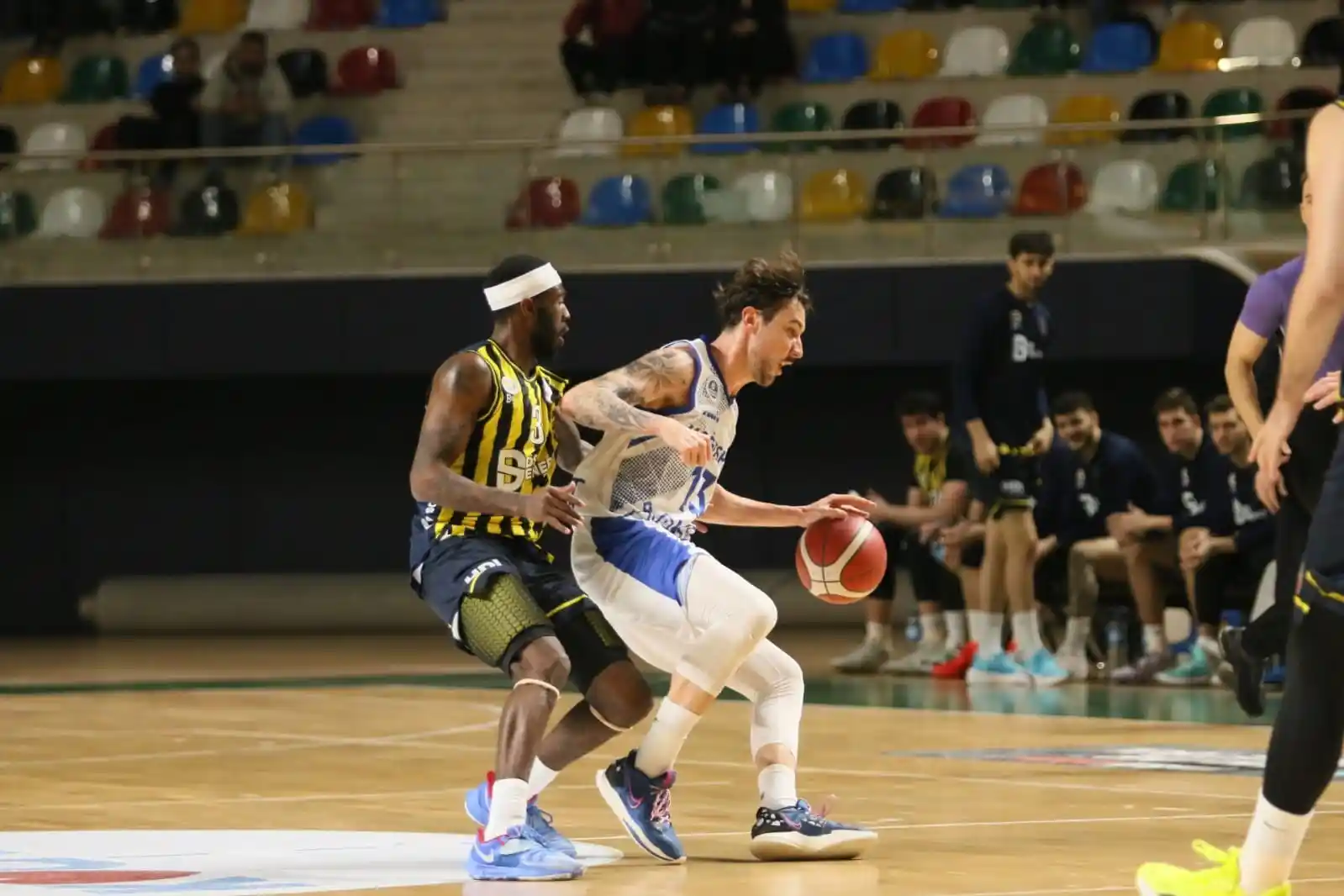 TBL: Kocaeli Büyükşehir Belediyesi Kağıtspor: 73 - Fenerbahçe Koleji: 64
