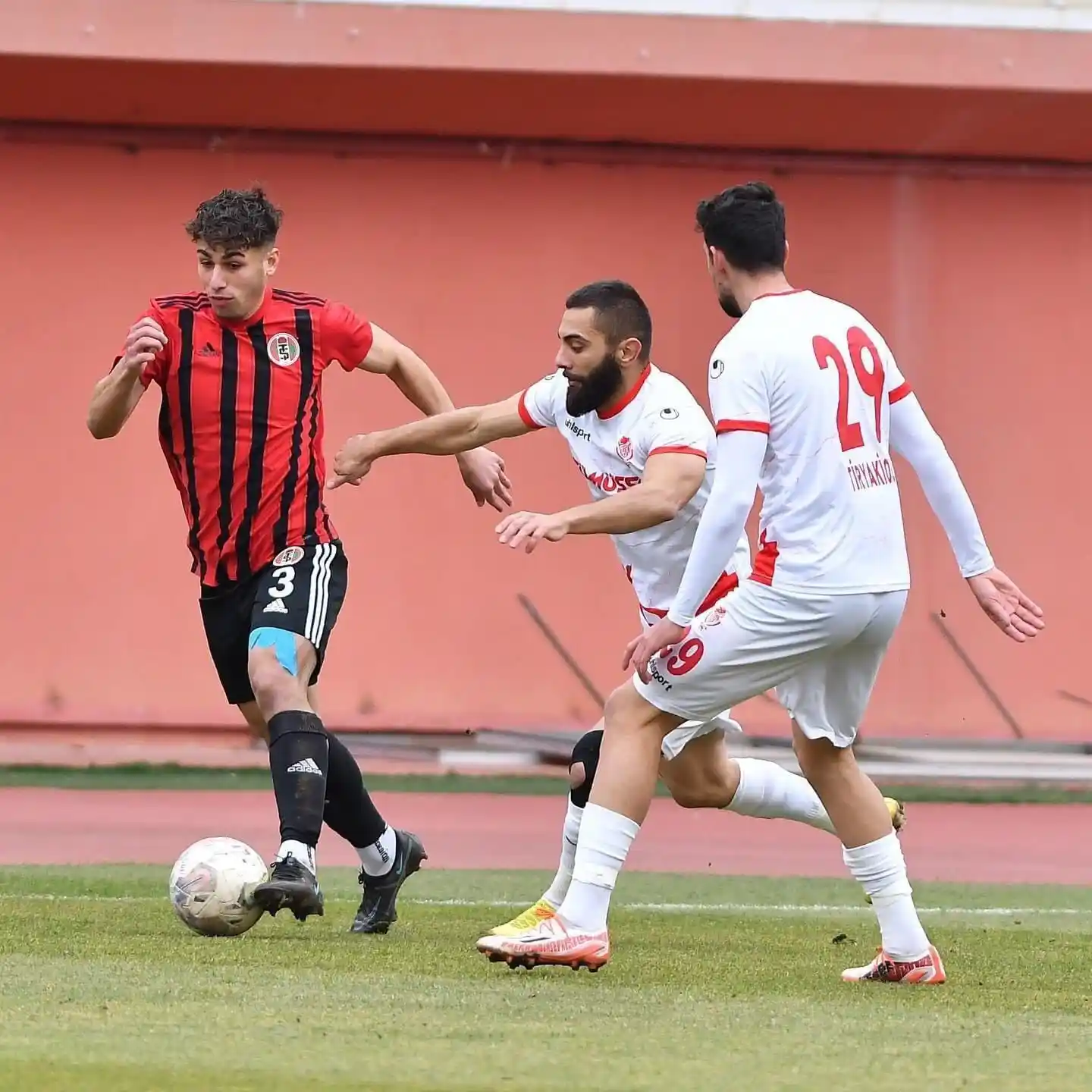 TFF 3. Lig: Gümüşhane Sportif Faaliyetler A.Ş: 3 - Turgutluspor: 0