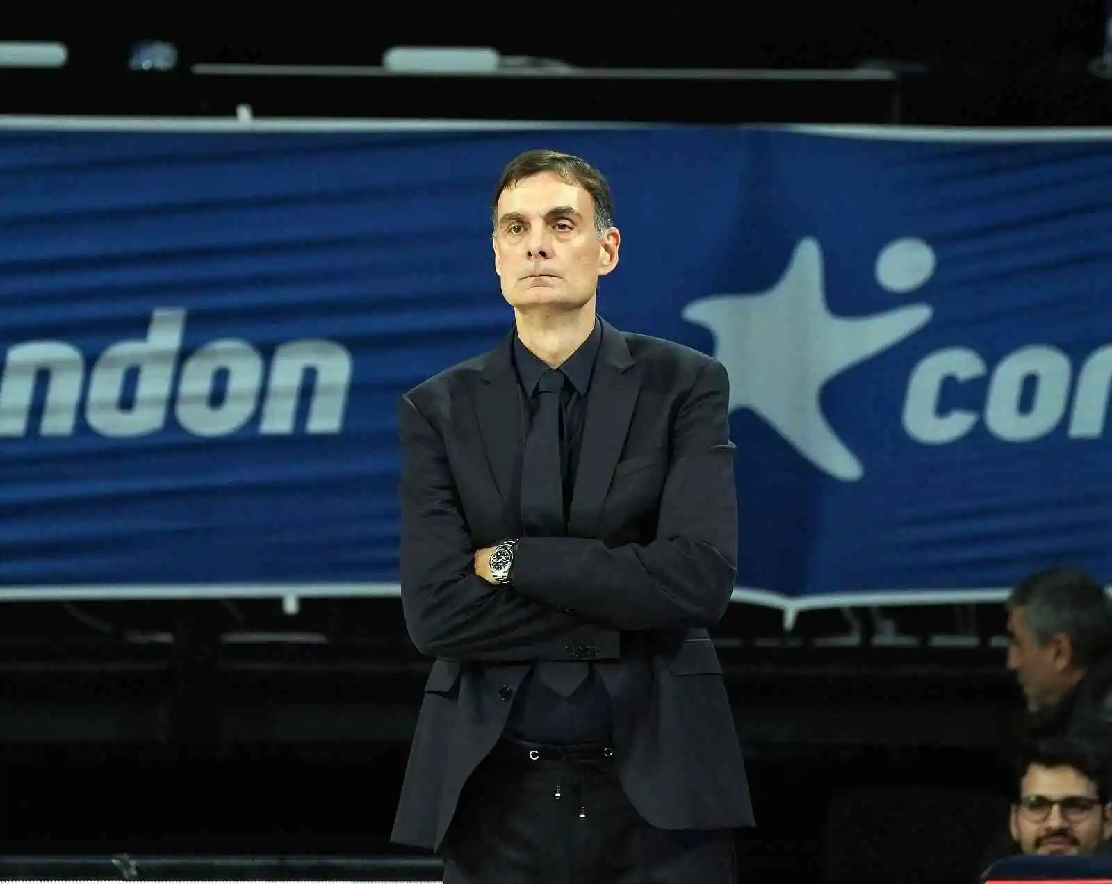 THY Euroleague: A. Efes: 82 - Olympiakos: 71