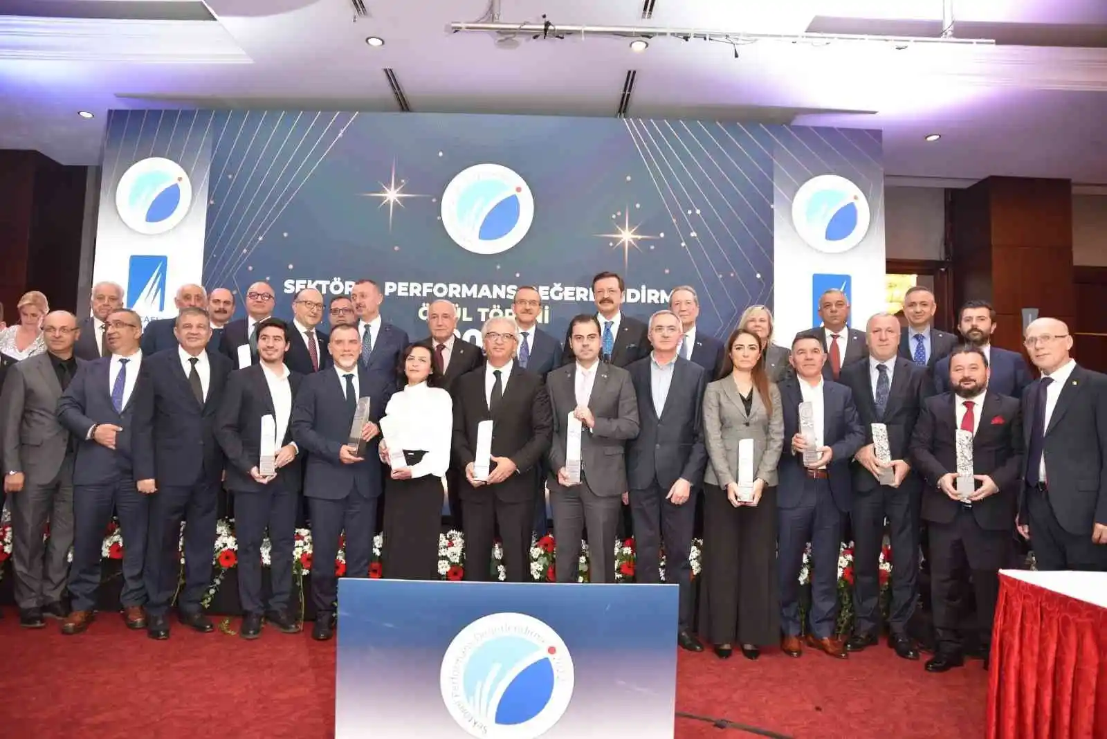 TOBB Başkanı Hisarcıklıoğlu: ”TOGG’un Avrupa’da test onayları geçiyor”