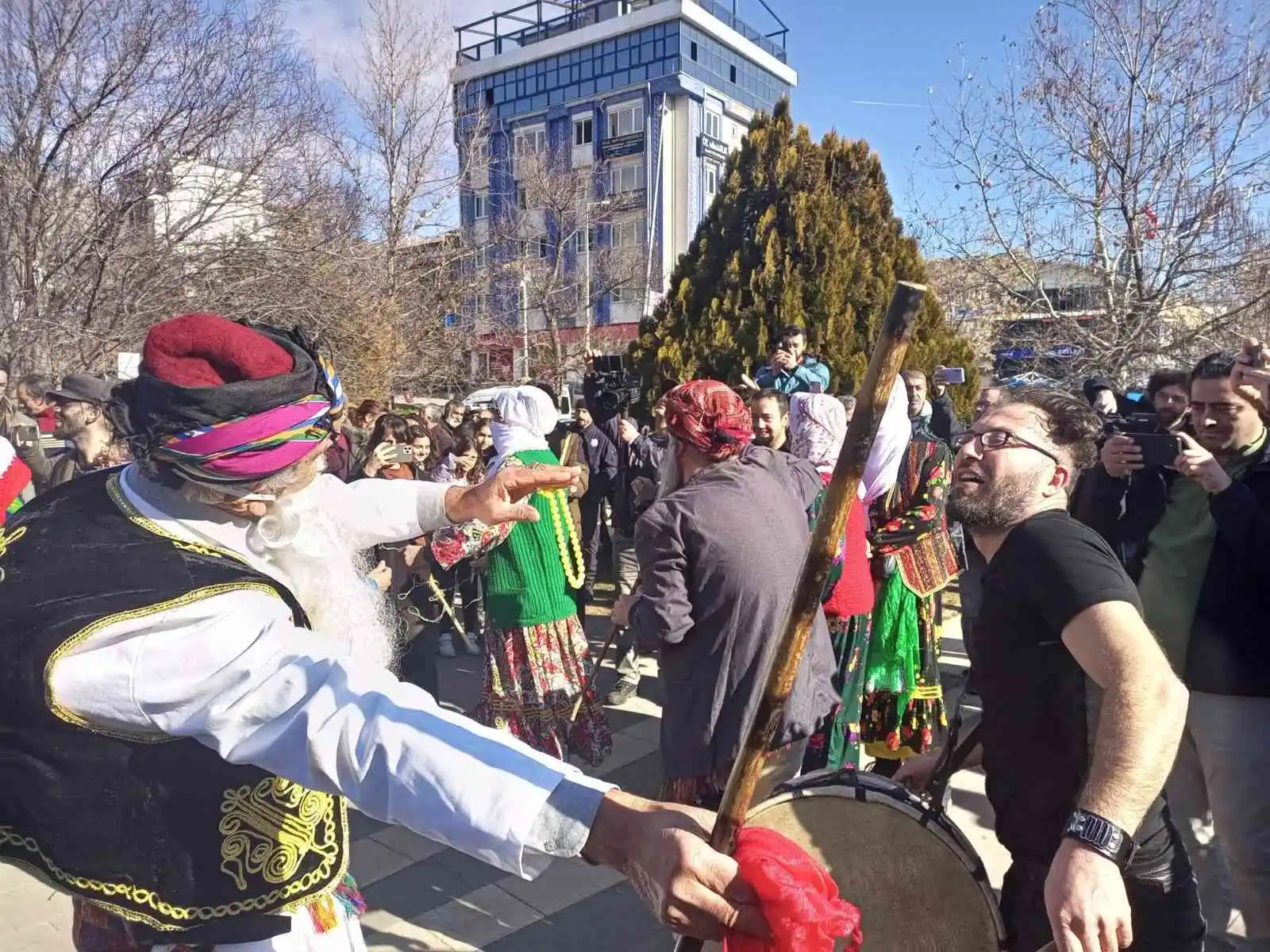 Tunceli’de Gağan etkinliğinde renkli görüntüler oluştu
