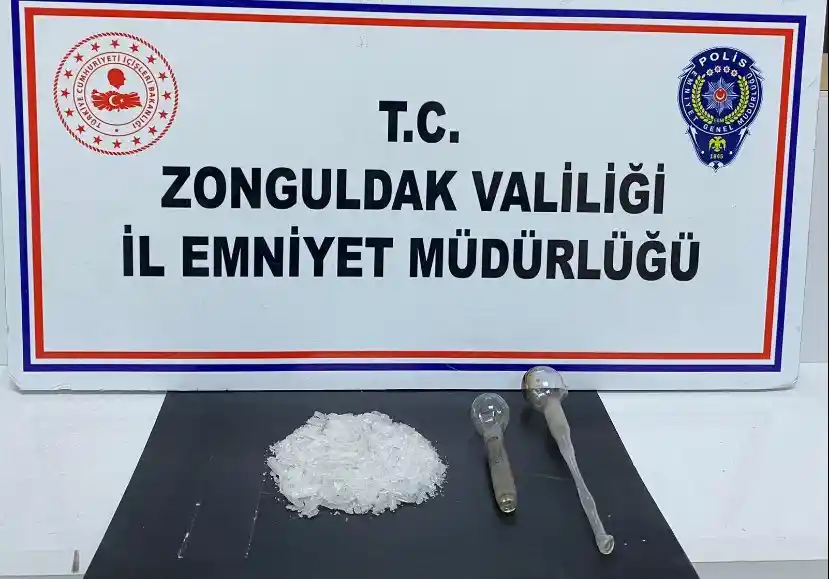 Uyuşturucu operasyonunda 3 kişi yakalandı