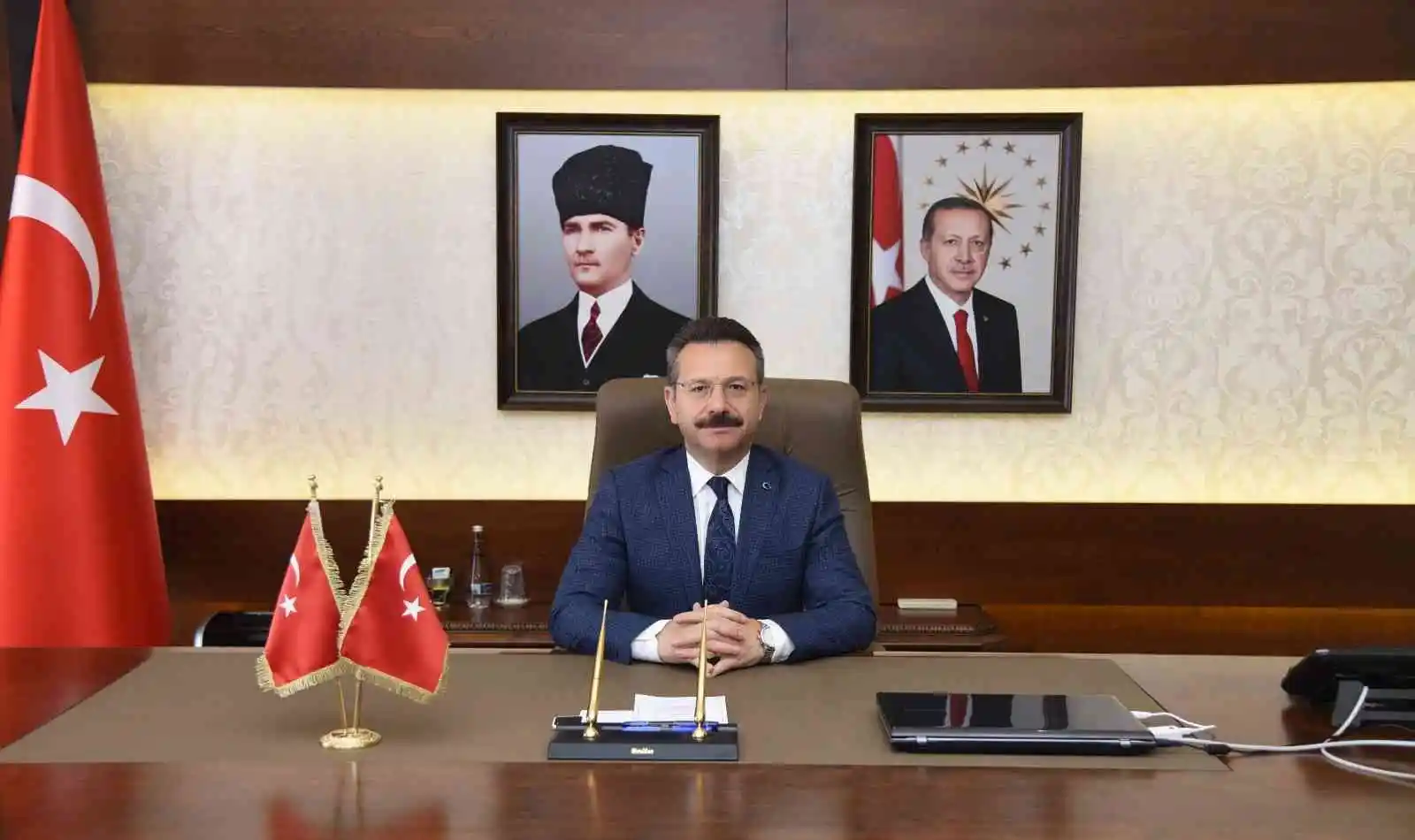 Vali Aksoy: "Türkiye, hak ve özgürlüklerin korunup geliştirilmesine öncü olmuştur"