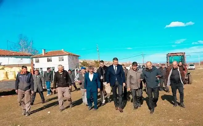 Vali Çelik, ”Kütahya’da 7 ayrı projede,19 bin 200 dekar alanda mera ıslah projesi devam ediyor
