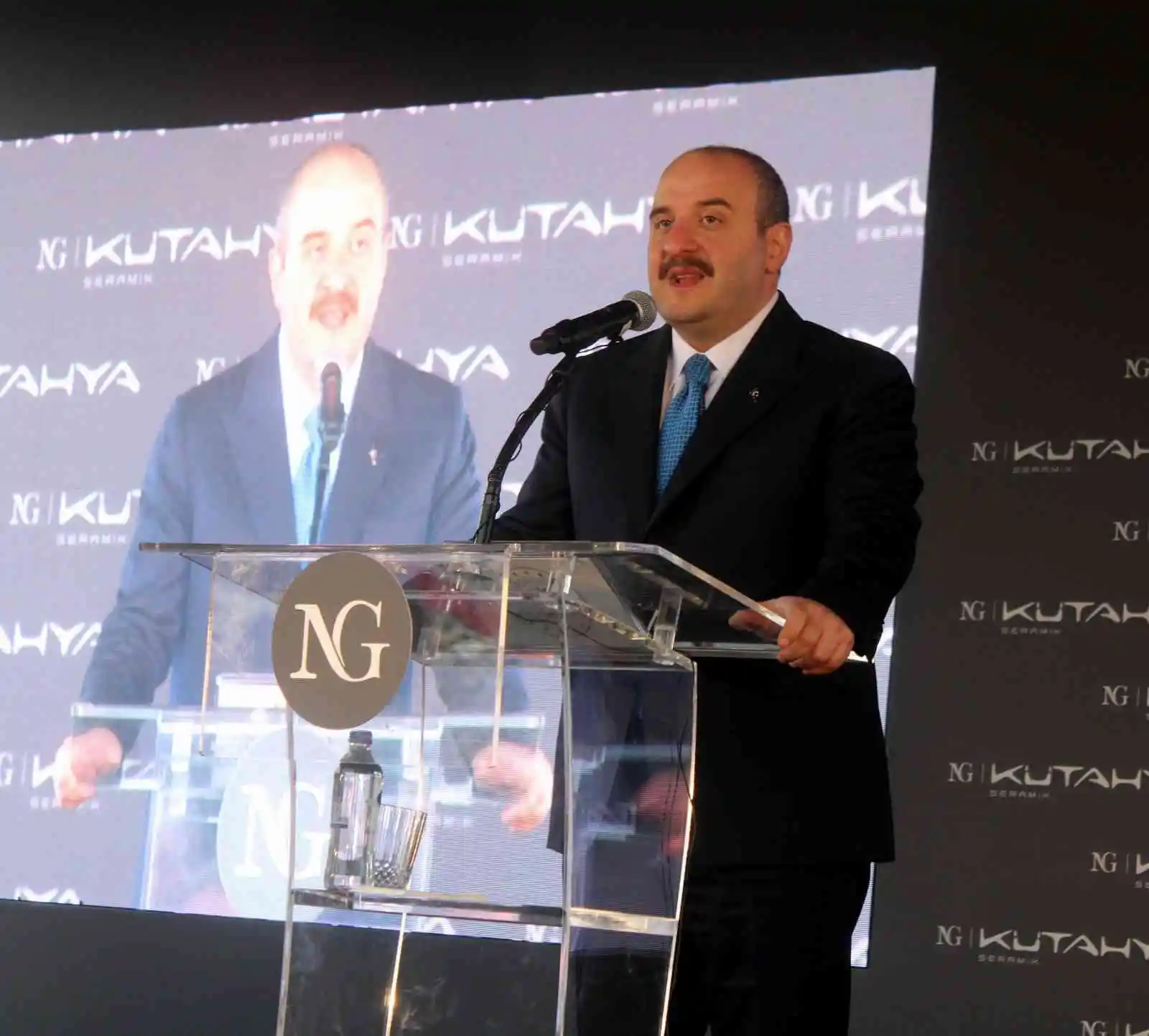 Vali Çiçek: 