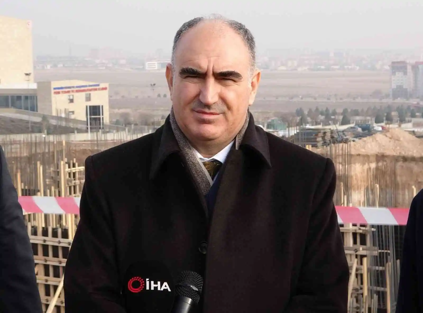 Vali Özkan: "Zararlı maddeler insanlığı tehdit ediyor"