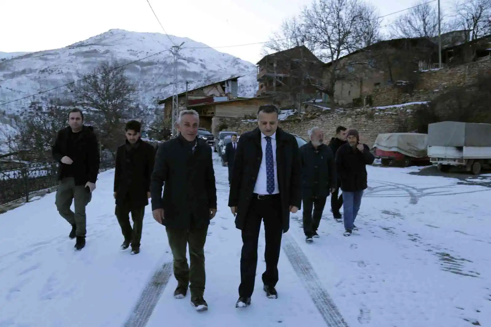 Vali Taşbilek’ten yılın son günlerinde köy ziyaretleri
