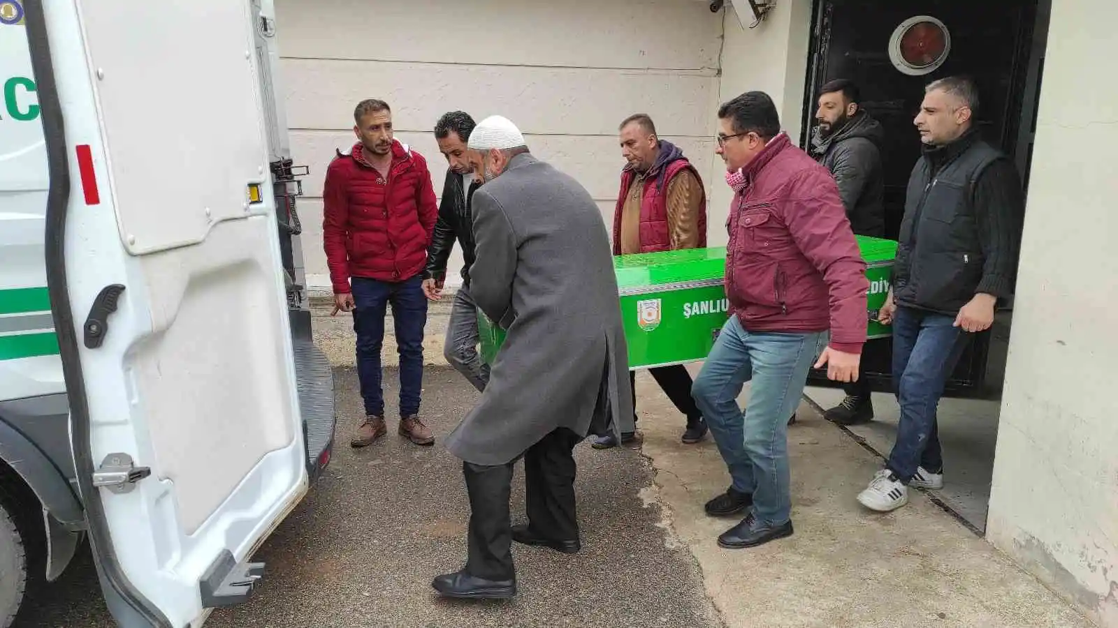 Yalnız yaşayan adam evde ölü bulundu