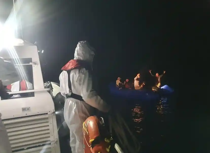 Yunan unsurlarının geri ittiği 61 kaçak göçmen kurtarıldı
