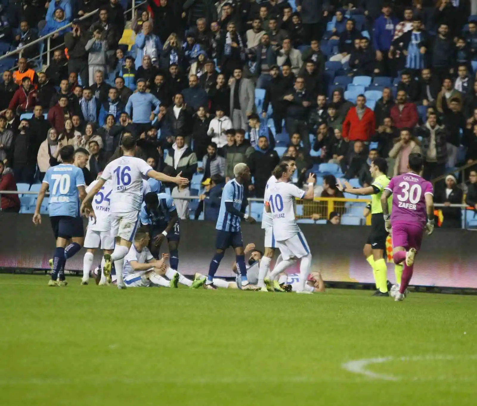 Ziraat Türkiye Kupası: Adana Demirspor: 3 - Çaykur Rizespor: 4