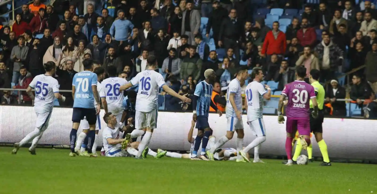Ziraat Türkiye Kupası: Adana Demirspor: 3 - Çaykur Rizespor: 4