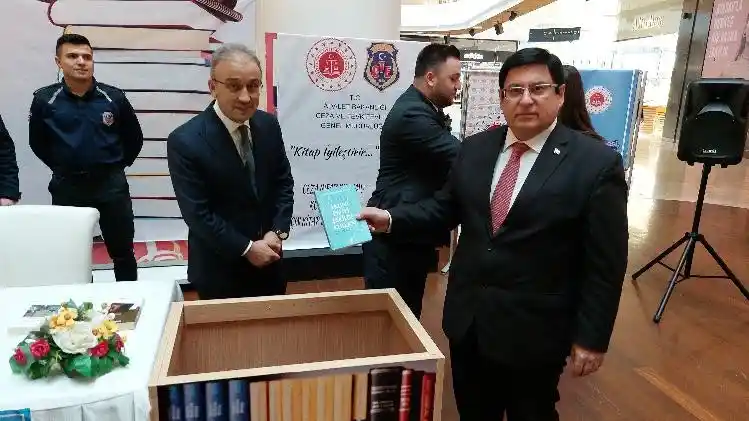 Adalet Bakan Yardımcısı Yılmaz, kitap bağışı kampanyası açılışını yaptı
