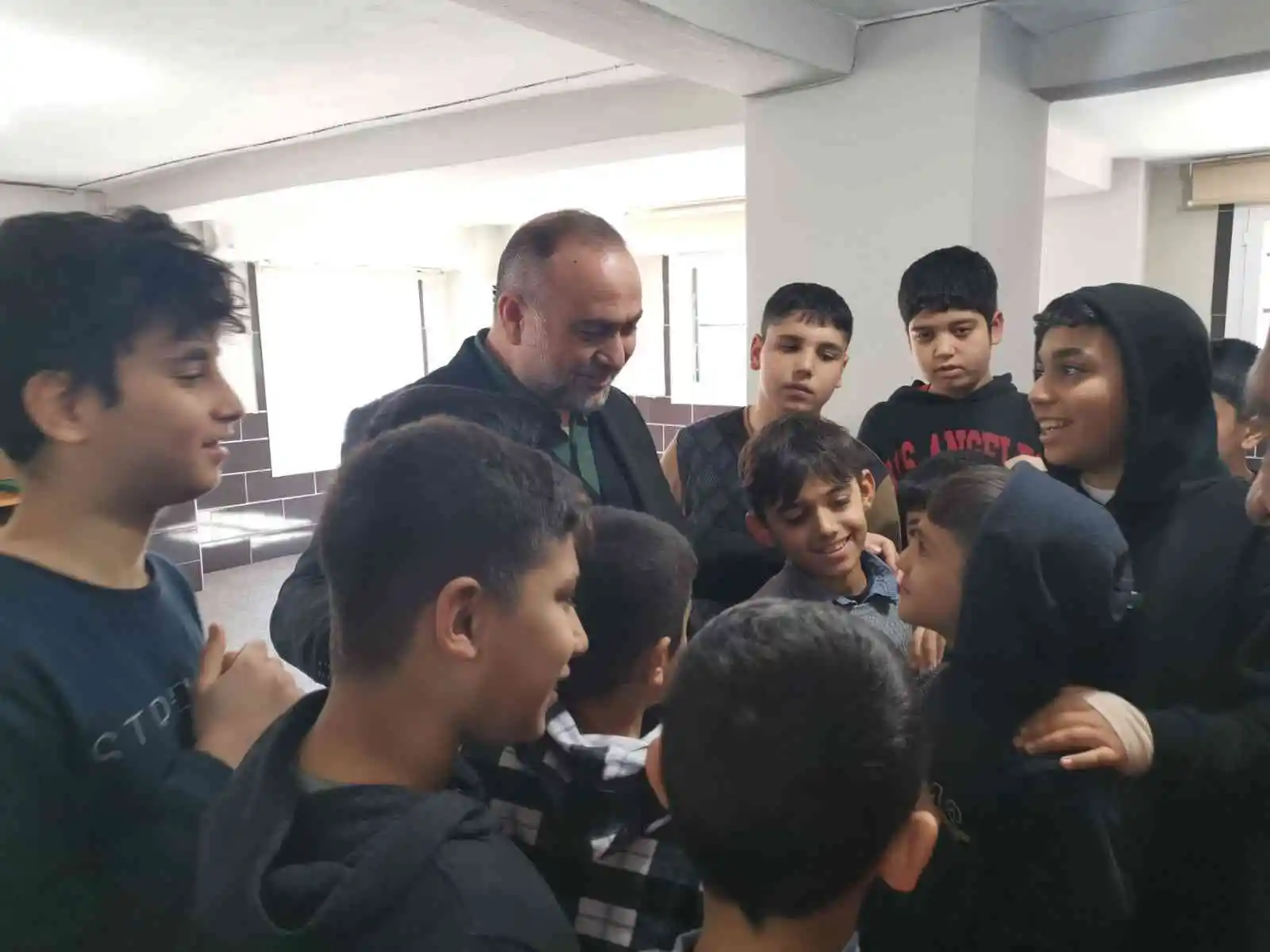 Adana'da "Gençliğe Değer Ara Dönem Kampı" projesi

