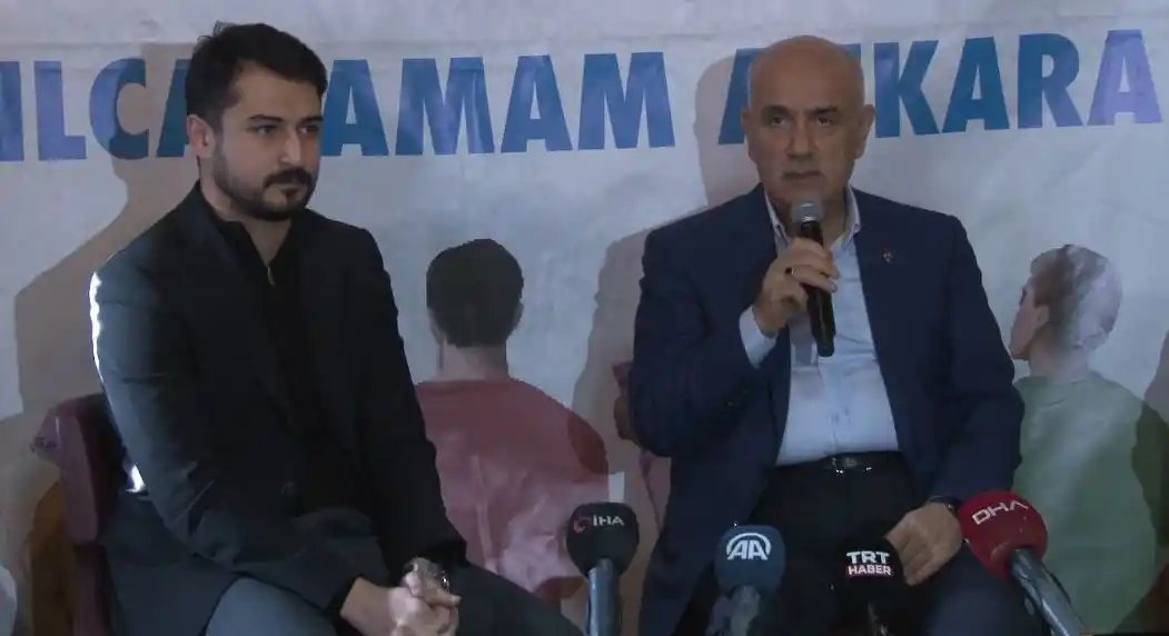 Bakan Kirişci ve eşi Kızılcahamam'da gençlerle bir araya geldi
