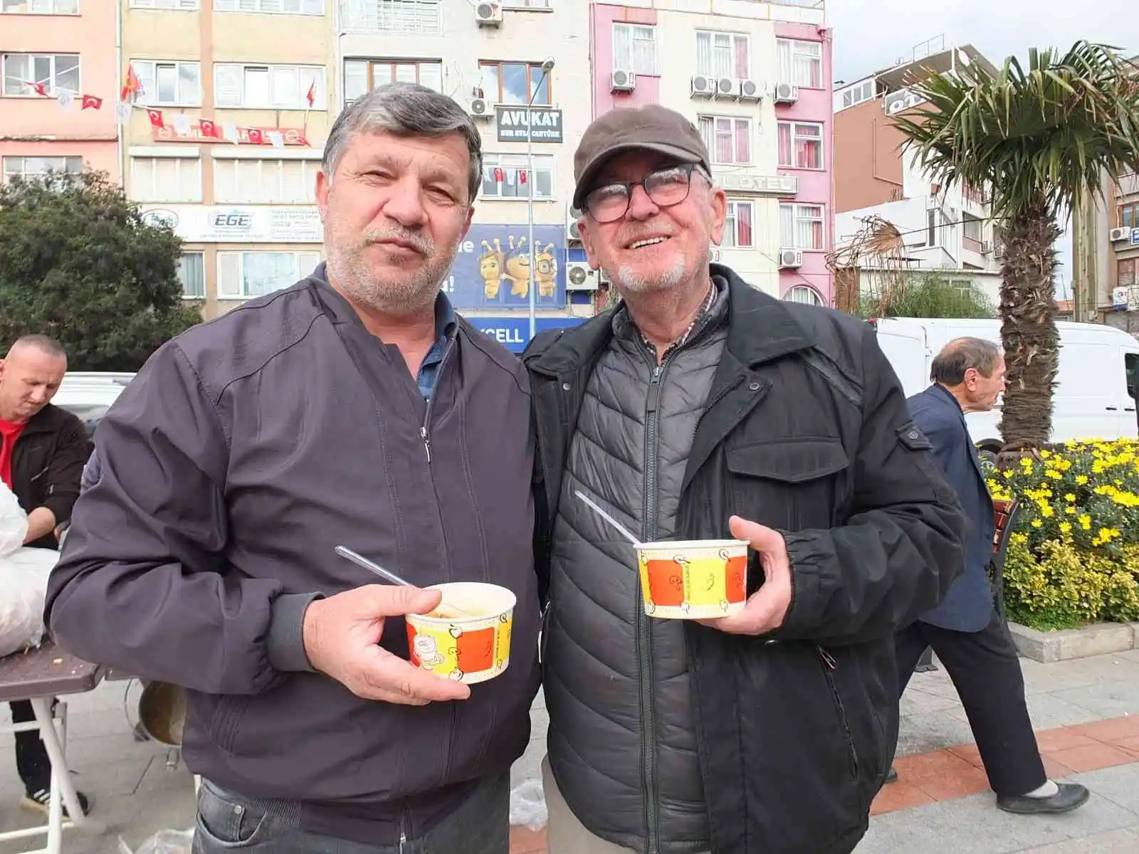 Balıkesir’de 2 bin kişiye zeytinyağlı çorba ikramı
