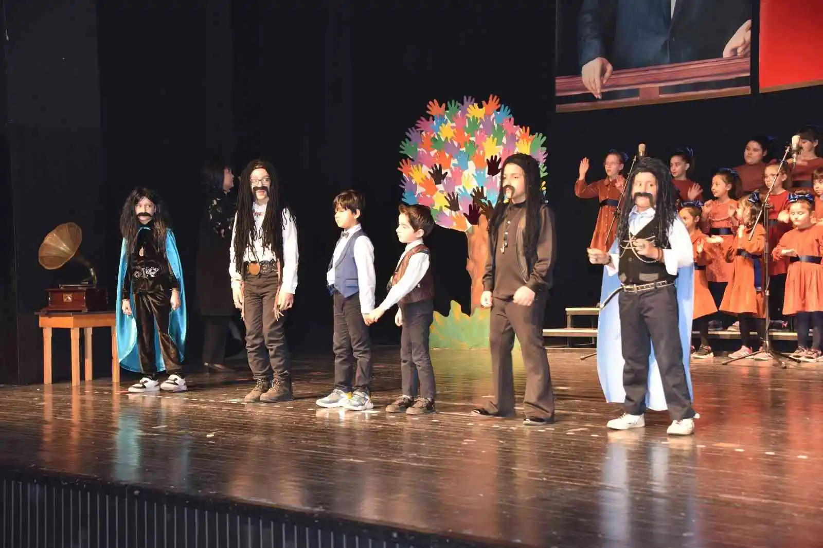 Barış Manço Salihli'de şarkılarıyla anıldı