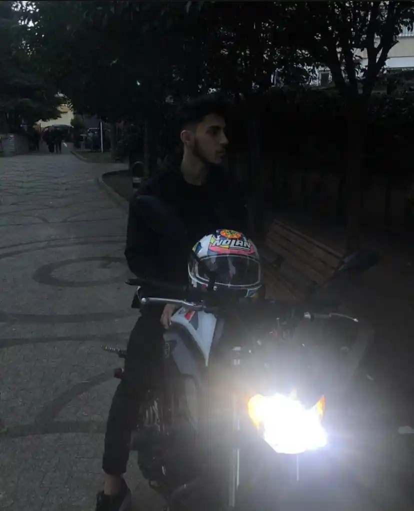 Beşiktaş’ta motosikletli 3 gencin öldüğü kaza kamerada