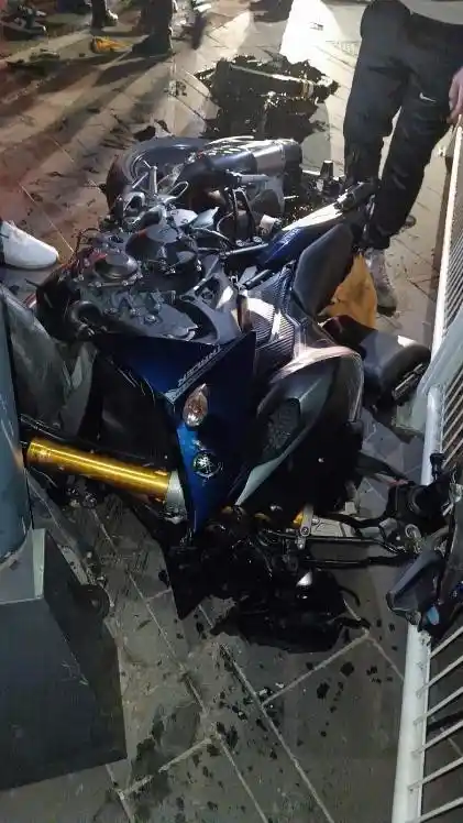 Beşiktaş’ta motosikletli 3 gencin öldüğü kaza kamerada