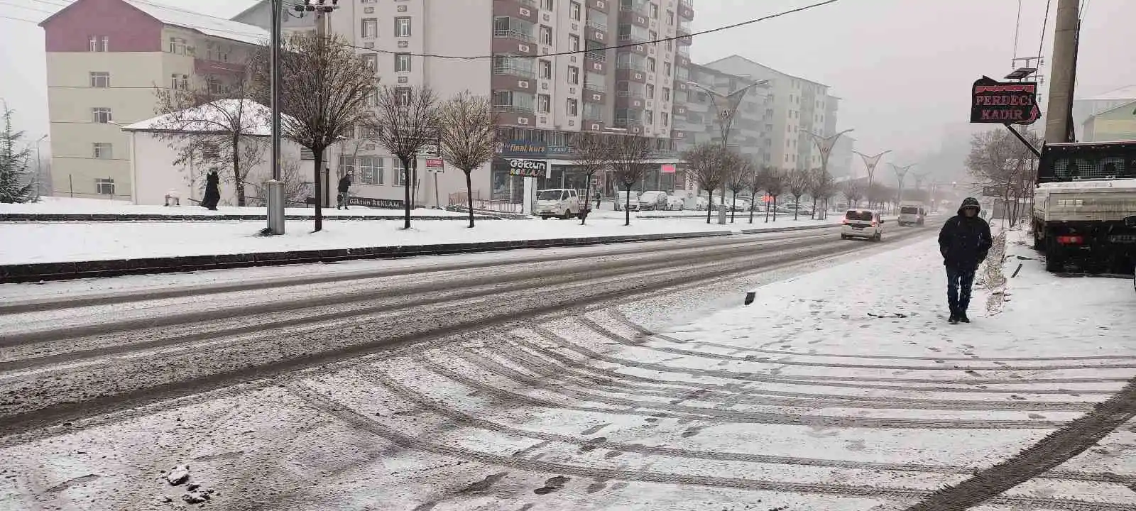 Bitlis’te kar yağışı etkili oldu
