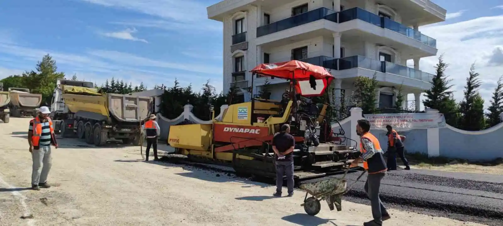 Büyükçekmece’de 18 mahallede 200’den fazla cadde ve sokakta çalışmalar tamamlandı
