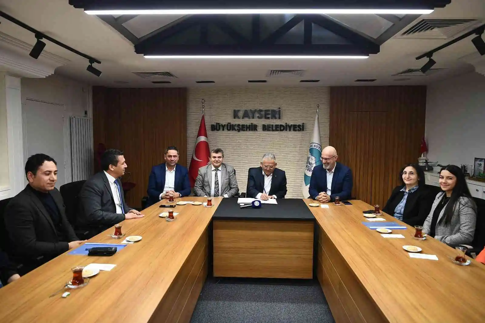 Büyükşehir ile Erciyes Anadolu Holding arasında iş birliği protokolü

