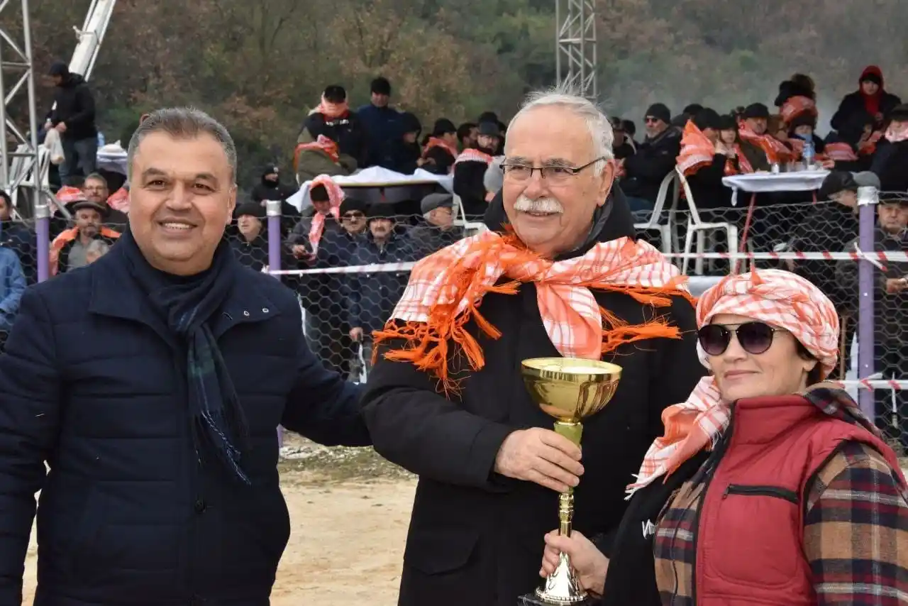 Çan Geleneksel Folklorik Deve Güreşi Festivali düzenlendi
