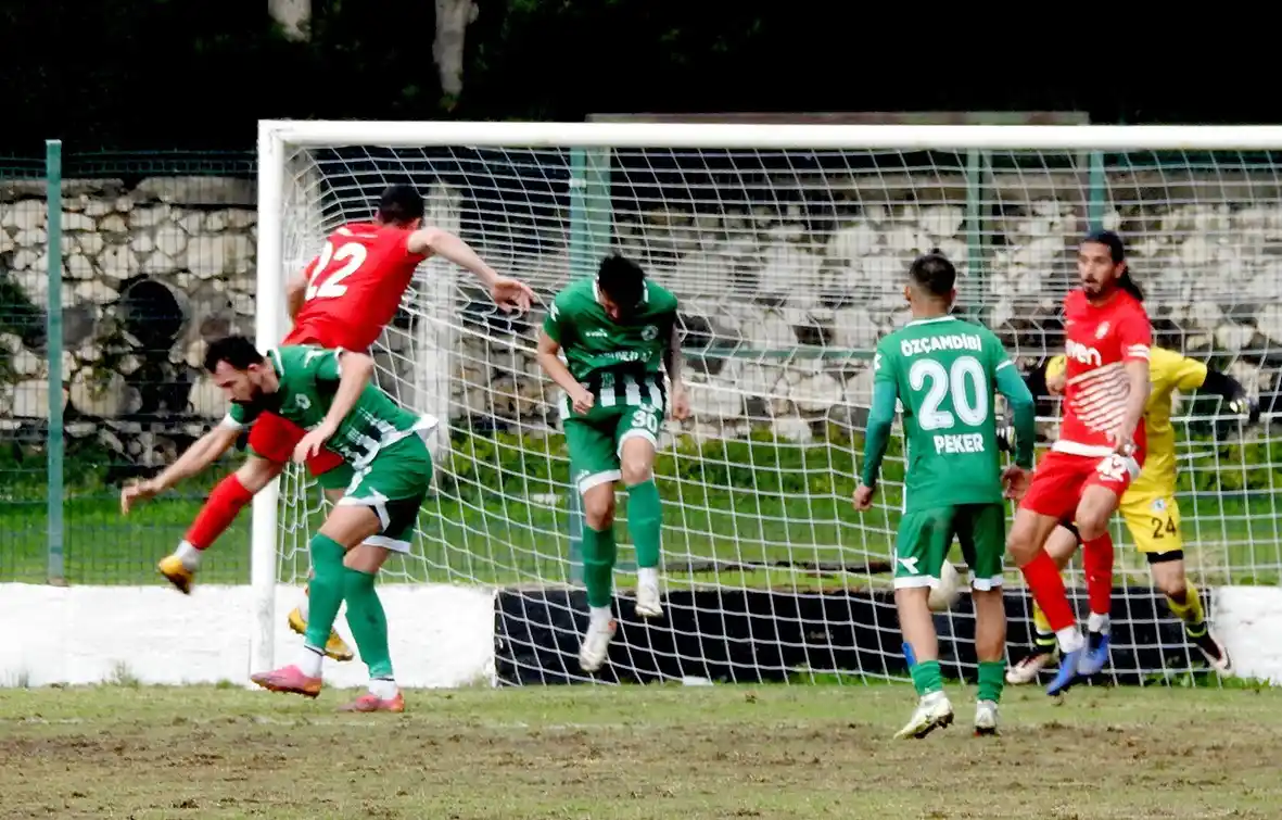 Çeşme Belediyespor golsüz berabere
