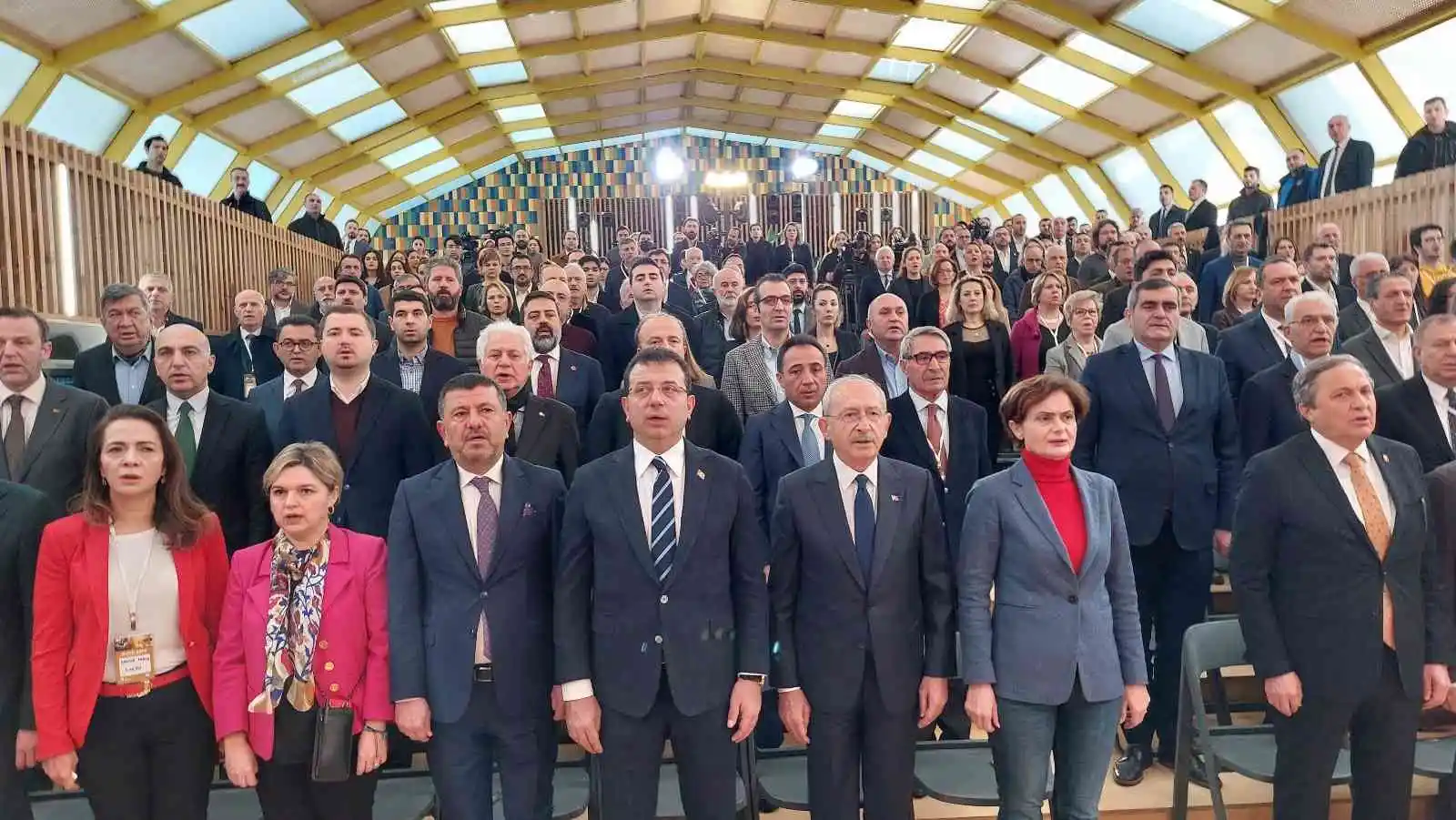 CHP Genel Başkanı Kılıçdaroğlu: "Ülkemizi güzel bir geleceğe hazırlamamız lazım"
